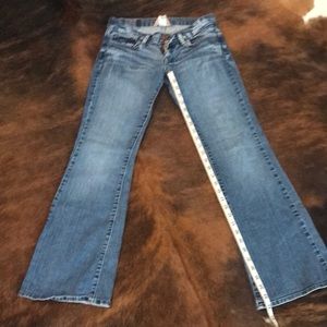 Lucky Brand jeans size 4/27. Love the jeans!! Inseam measures 32 inches